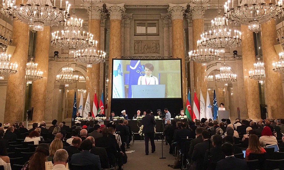 Rev. Kosho Niwano, president-designate of Rissho Kosei-kai, speaks at an international conference at the Hofburg Palace in Vienna in 2019.